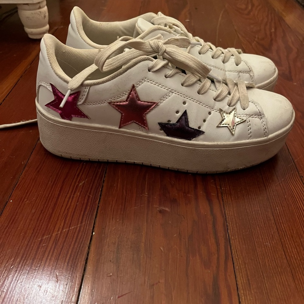 STAR SNEAKERS